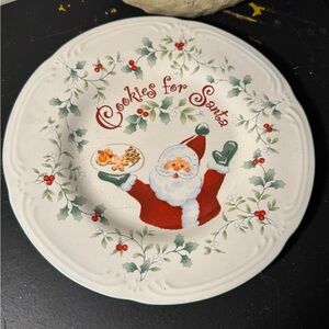 Pfaltzgraff Winterberry Cookies for Santa Plate